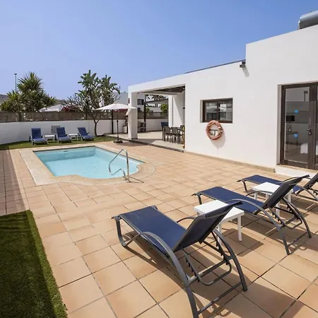 Crannog Villa